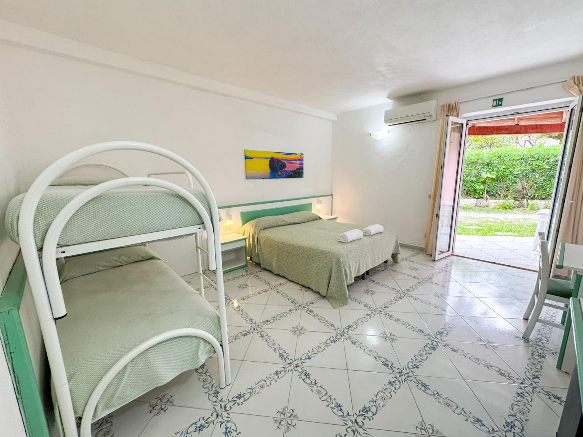 Av Club Terme Colella Hotel Forio  Bagian luar foto